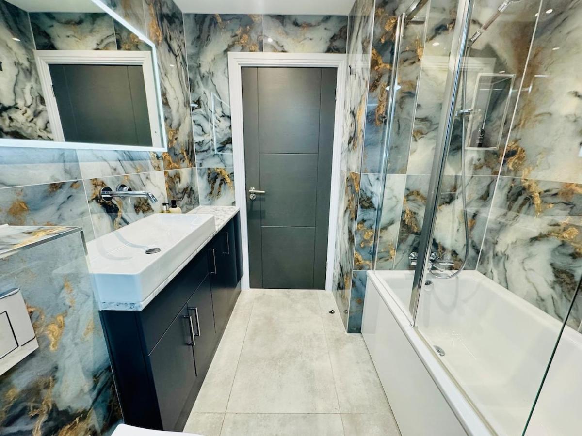 Apartment The Luxuries Marylebone Apt, 5 Min From Station! London